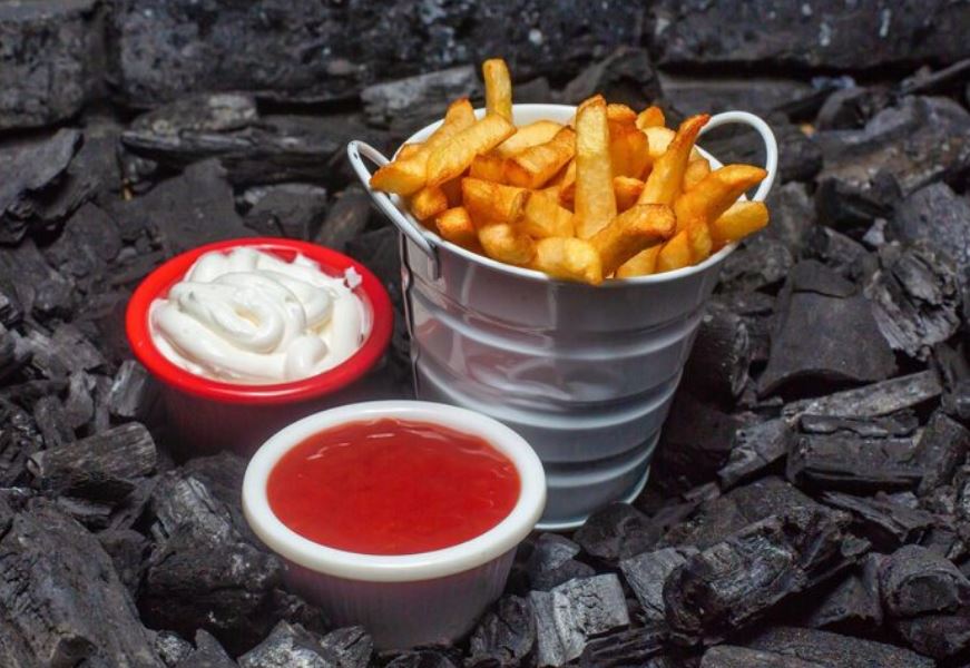Pommes Frites Mit Ketchup Und Mayonnaise Sind Mehr Als Nur Ein Snack Sie Sind Ein Kulturelles Gut